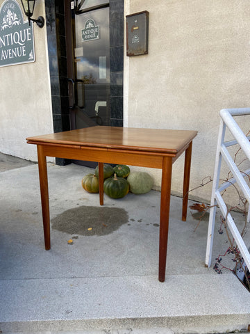 VINTAGE TEAK TABLE