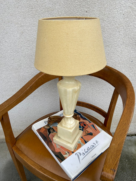 ALABASTER ŠVIESTUVAS