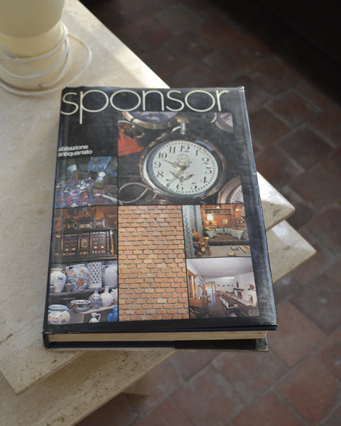 ITALIŠKA KNYGA APIE ANTIKVARĄ IR INTERJERĄ