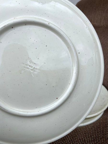 TRYS PICOS LĖKŠTĖS