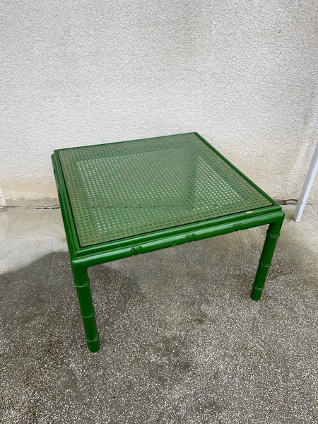 ŽALIAS STALIUKAS SU RATANU