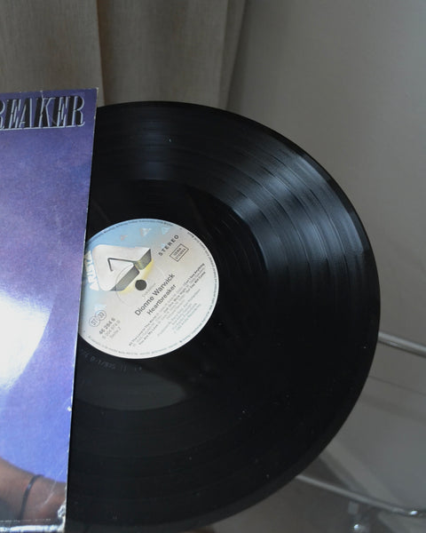Dionne Warwick  „Heartbreaker“ (1982)