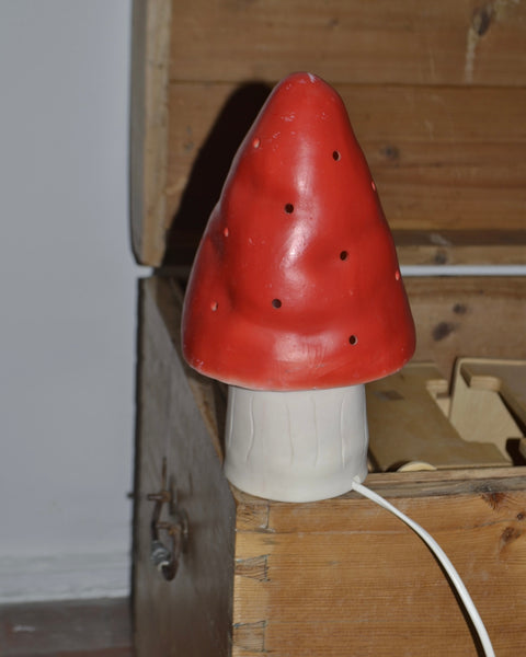 Vintažinis „Heico“ raudonas grybo formos šviestuvas