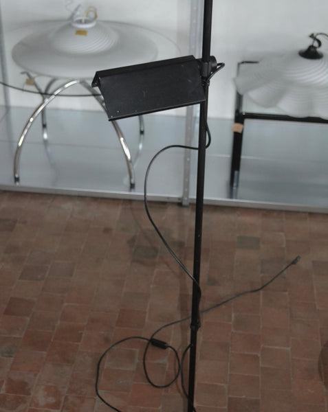 VINTAGE FLOOR LAMP