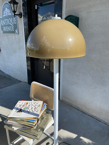 GRINDINIS ŠVIESTUVAS ‘WILA’