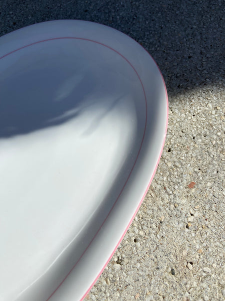 PORCELIANINĖ LĖKŠTĖ SU ROŽINIU KANTELIU