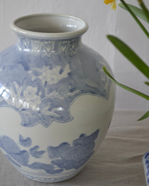 CHINA PORCELIANINĖ VAZA