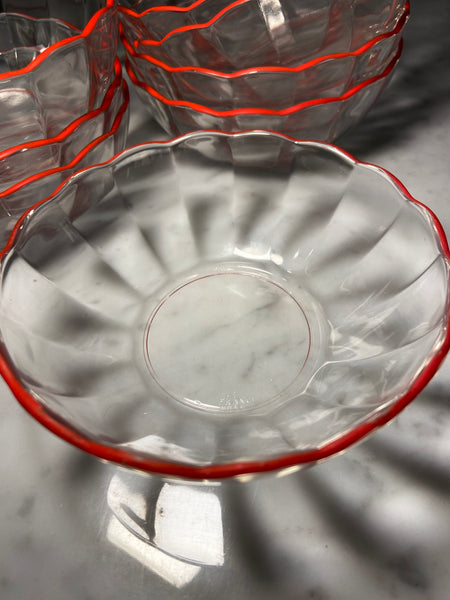 DUBENĖLIAI RAUDONU KRAŠTELIU