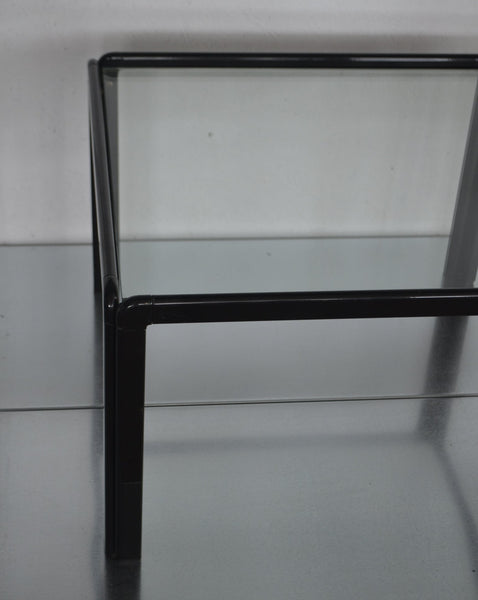 MINIMALISTINIS STALIUKAS