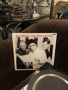 ELVIS PRESLEY SINGS LEIBER & STOLLER