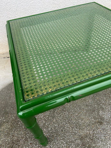 ŽALIAS STALIUKAS SU RATANU